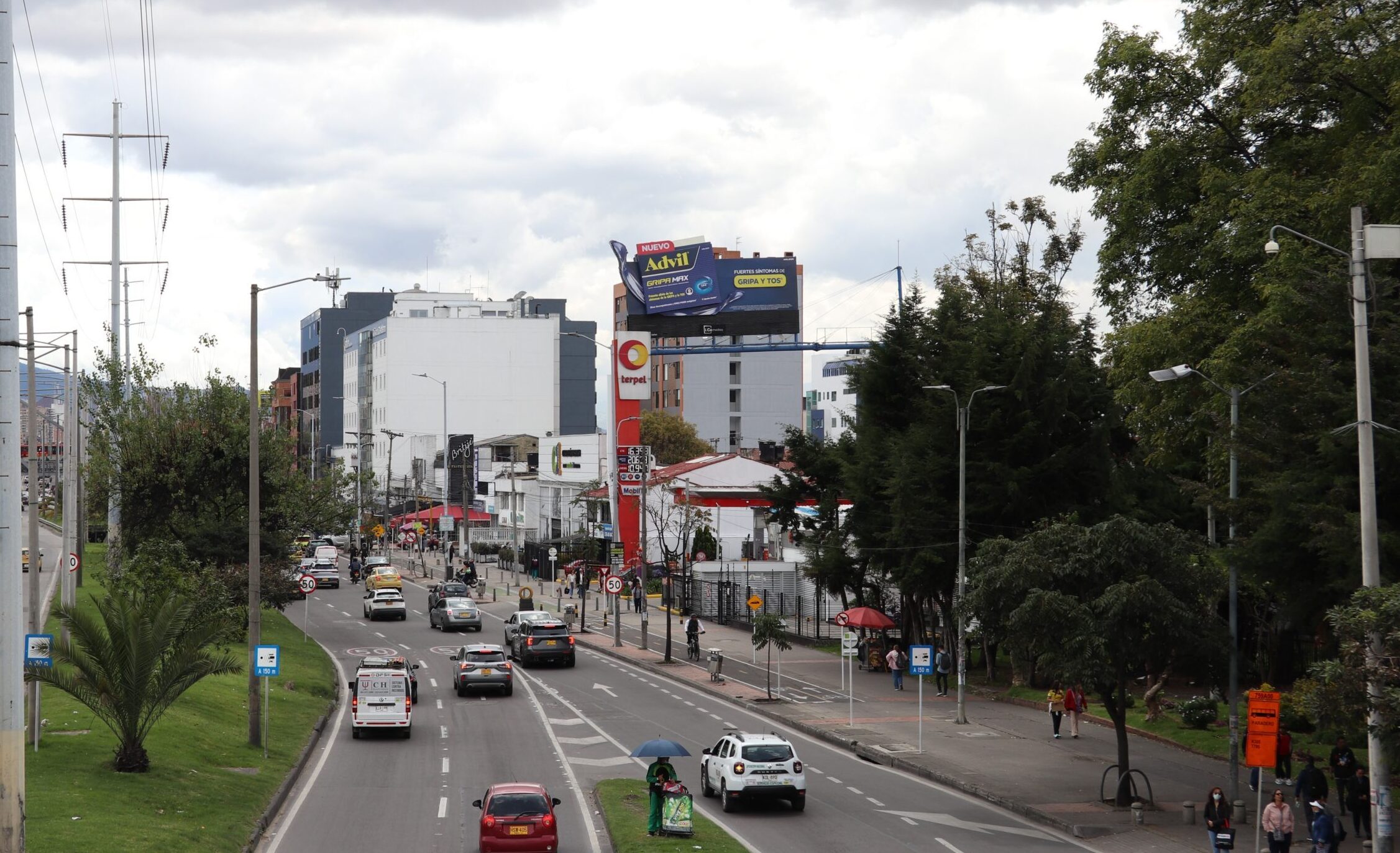 Valla publicitaria advil - Publicidad exterior en vallas