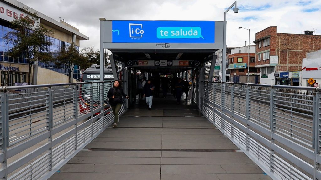 Pantalla publicitaria Transmilenio