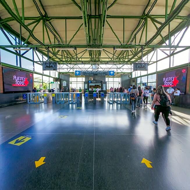 Publicidad pantallas metro de medellin