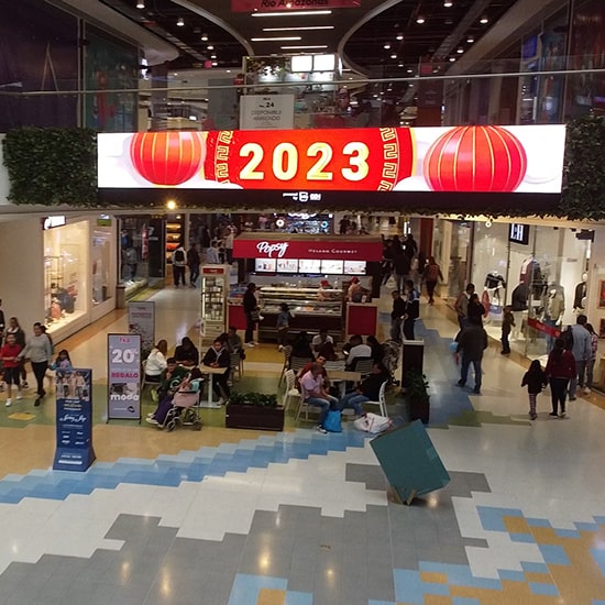 Publicidad pantallas villa del río