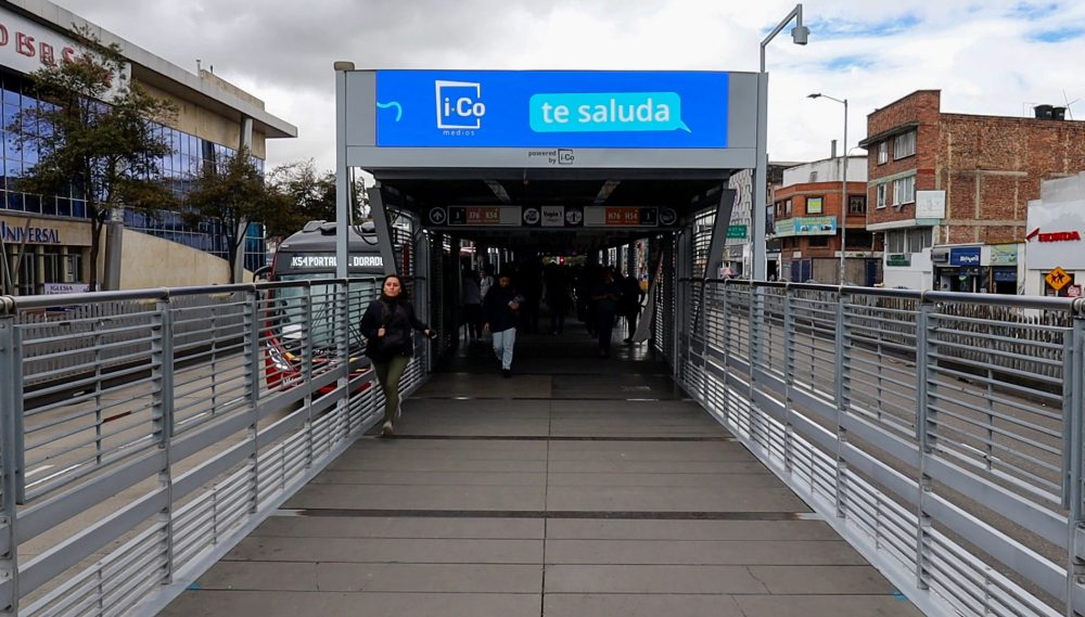 Pantalla publicitaria Transmilenio